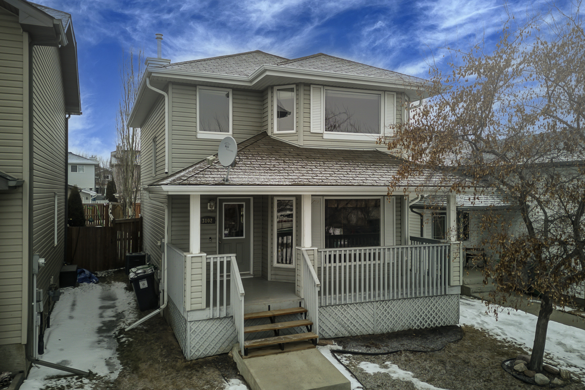 Just Listed: 3102 48 ST in Beau Val, Beaumont